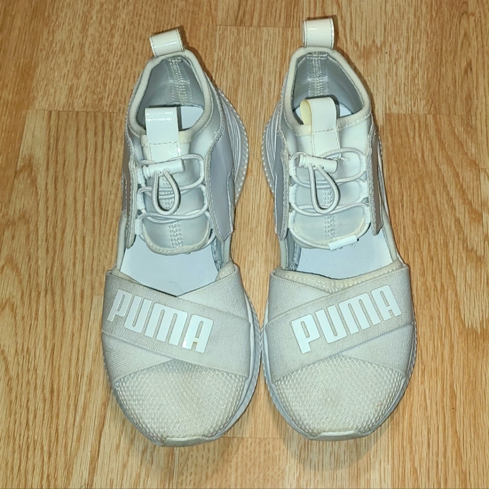 FENTY PUMA BY RIHANNA white sneakers